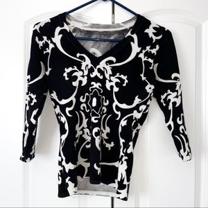 Black/ white long sleeve shirt size S
